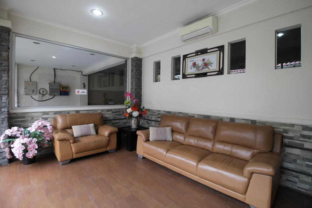 Reddoorz Plus Near Ambassador Mall جاكرتا المظهر الخارجي الصورة